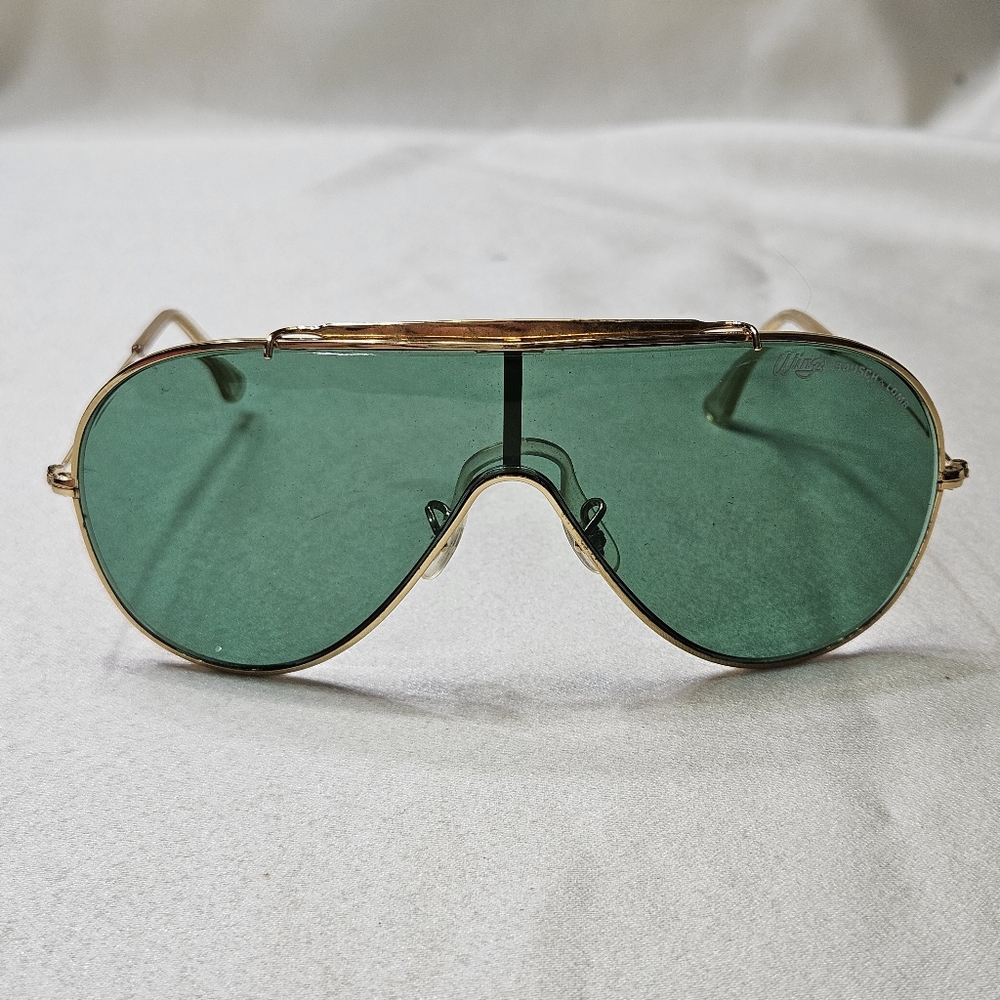 VINTAGE BAUSCH & LOMB RAY-BAN USA ARISTA WINGS AVIATOR SUNGLASSES